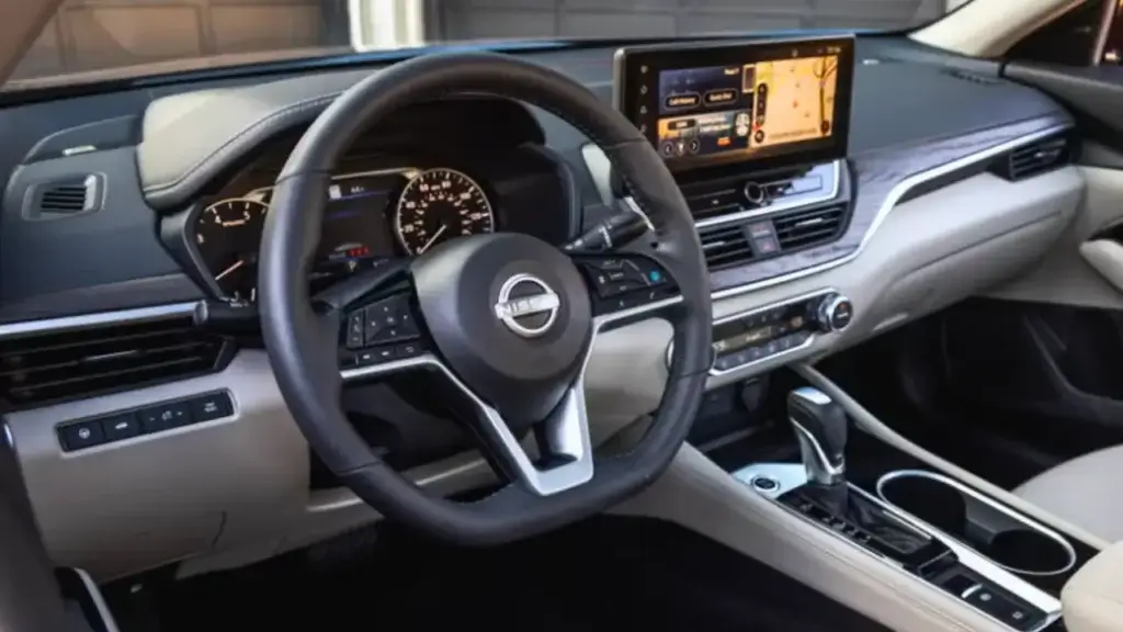 Interior Comfort and Features 2024 Nissan Altima 2024 Nissan Altima
