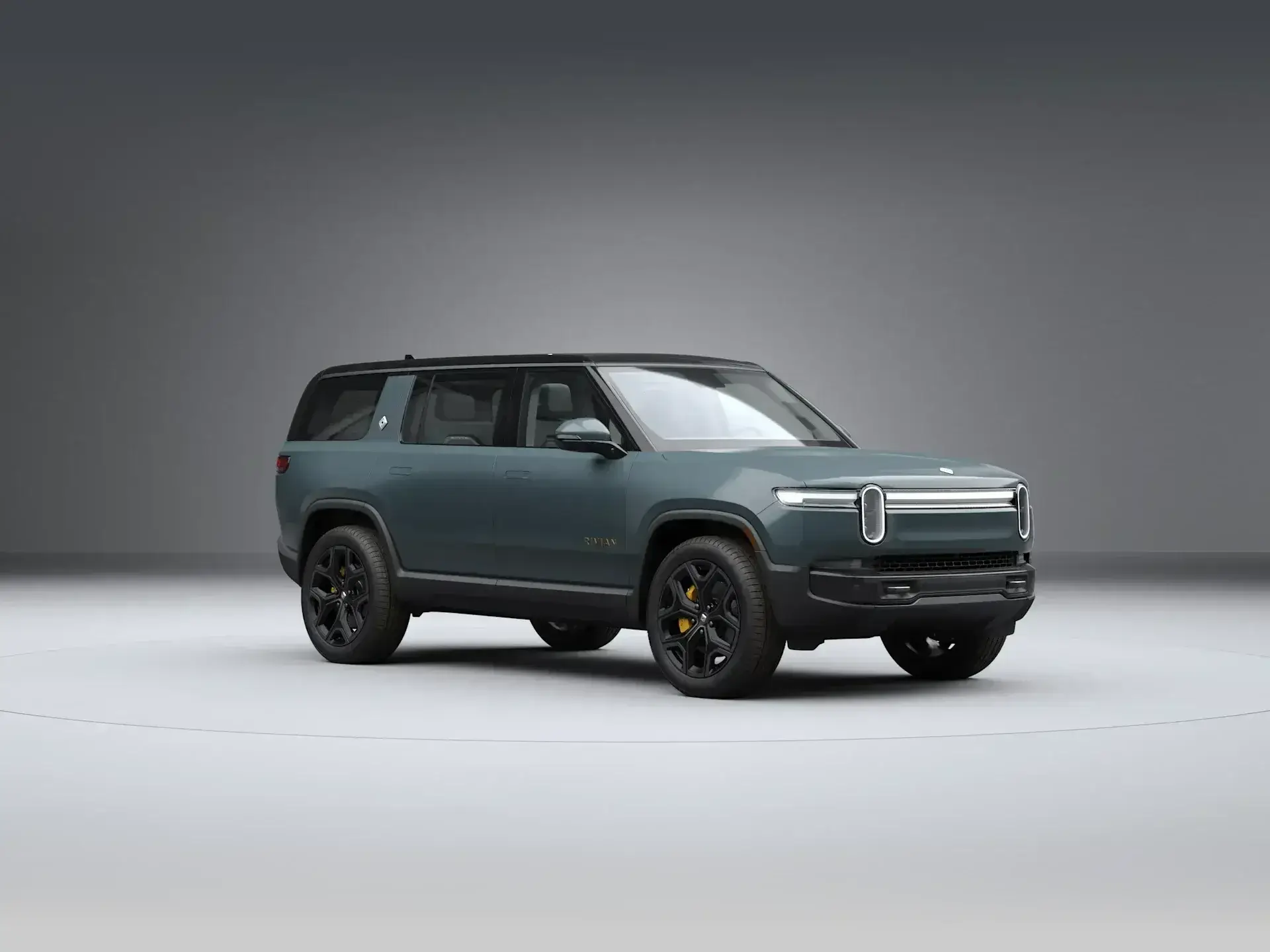 2025 Rivian R1S