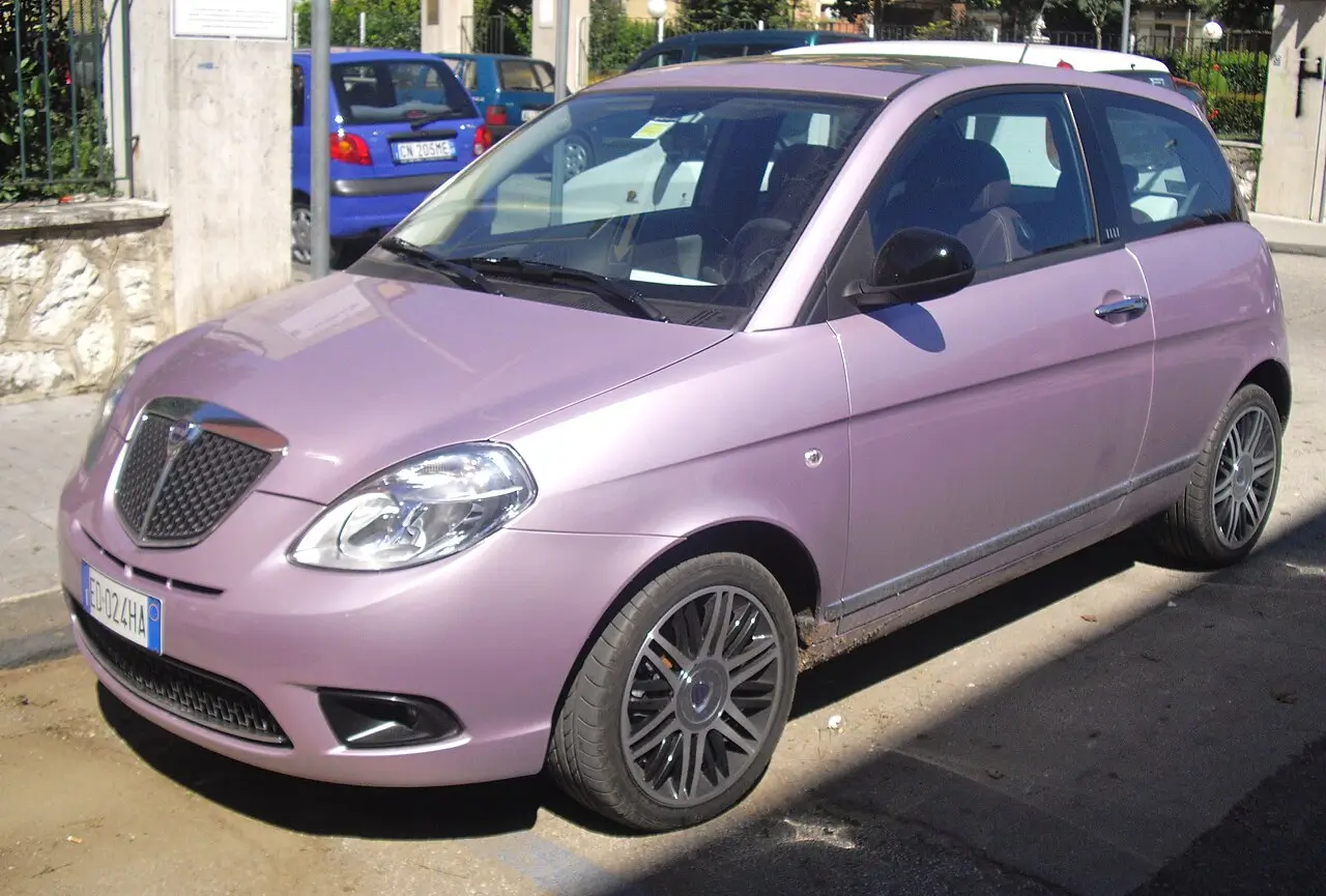 Lancia Ypsilon